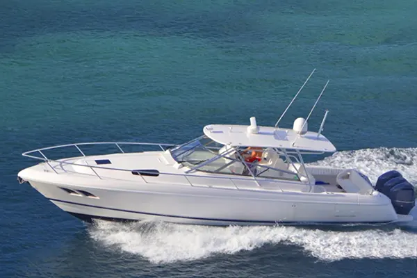 High-Performance Outboard Motor on Sale2